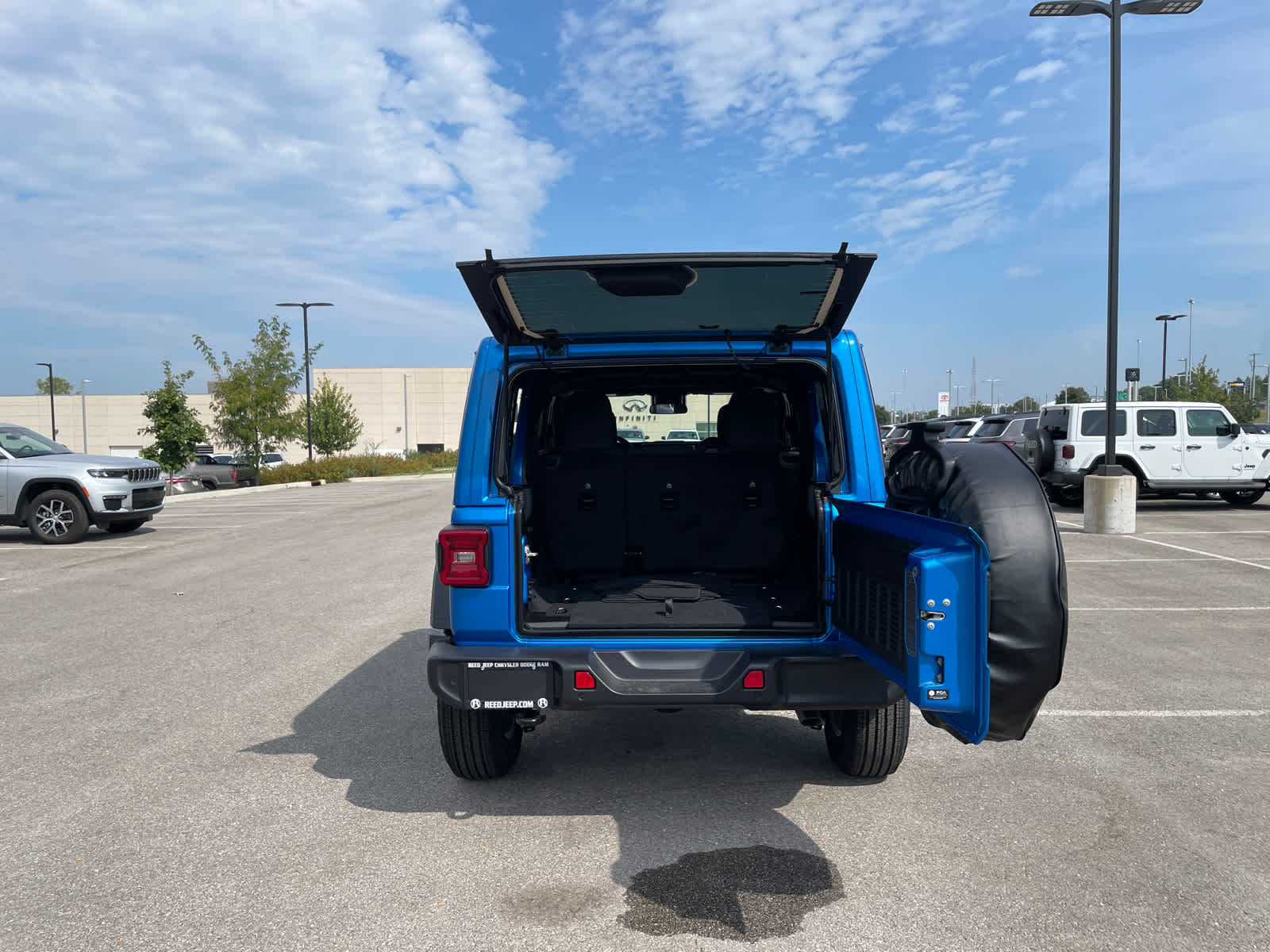 2025 Jeep Wrangler Sport S photo 11