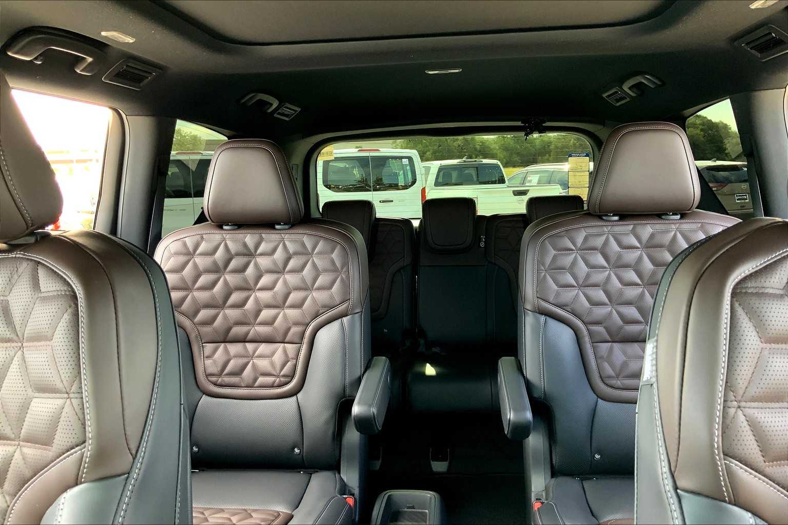 2025 Nissan Armada Platinum Reserve photo 18