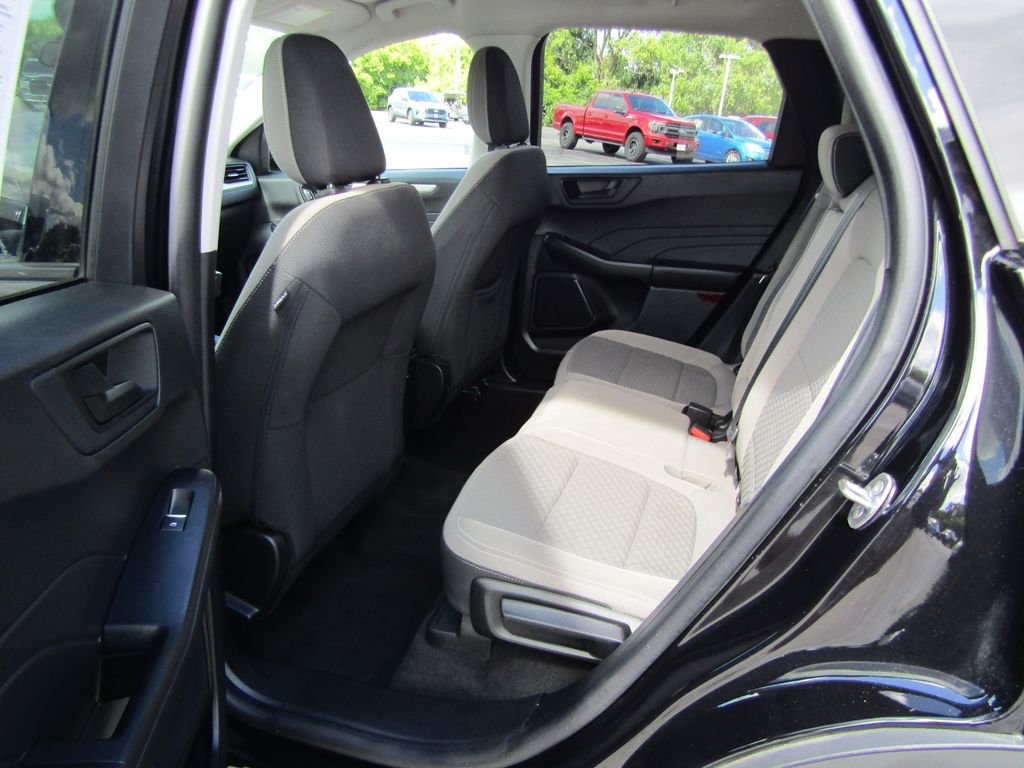 2022 Ford Escape SE photo 11