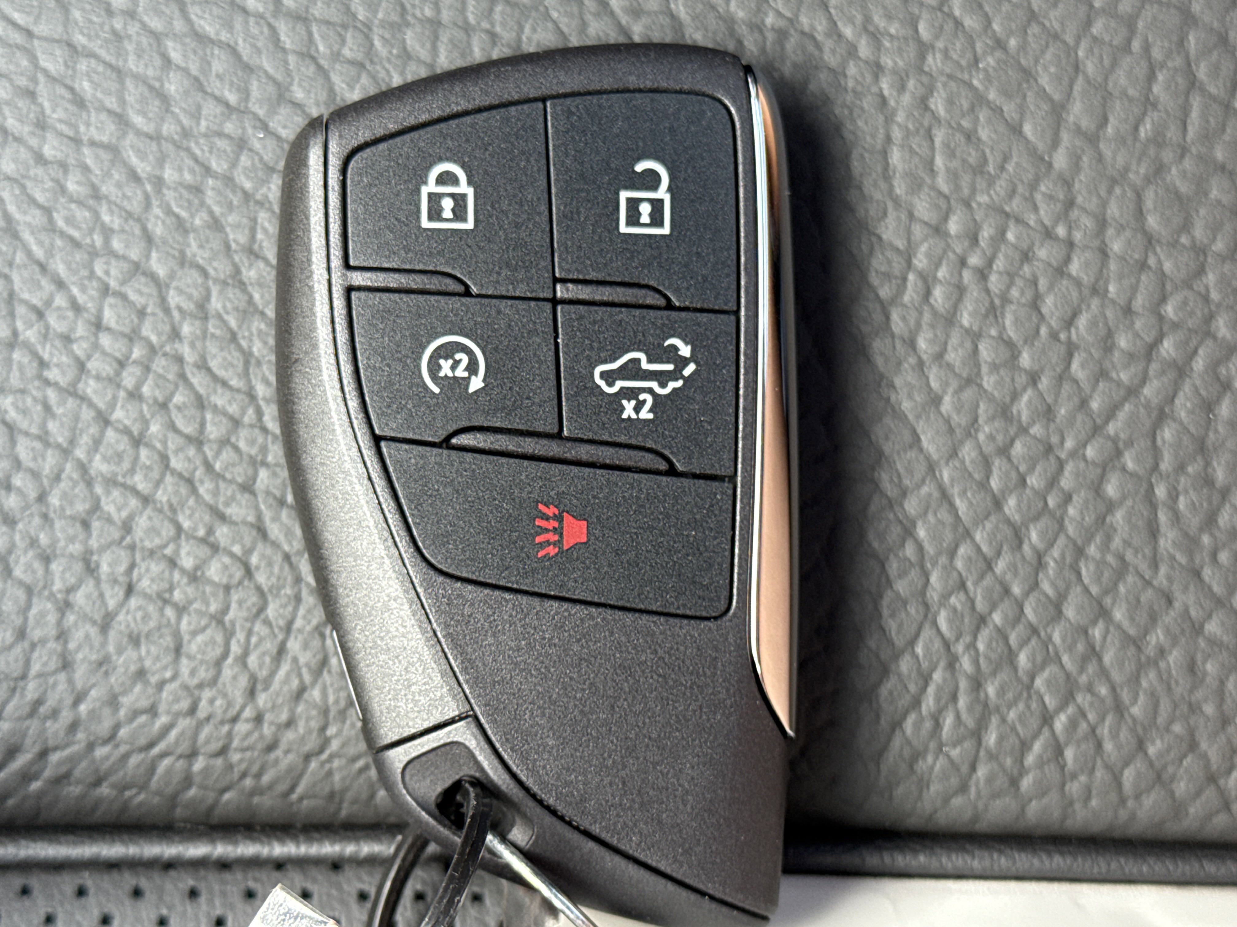 2025 Gmc Sierra Denali photo 12