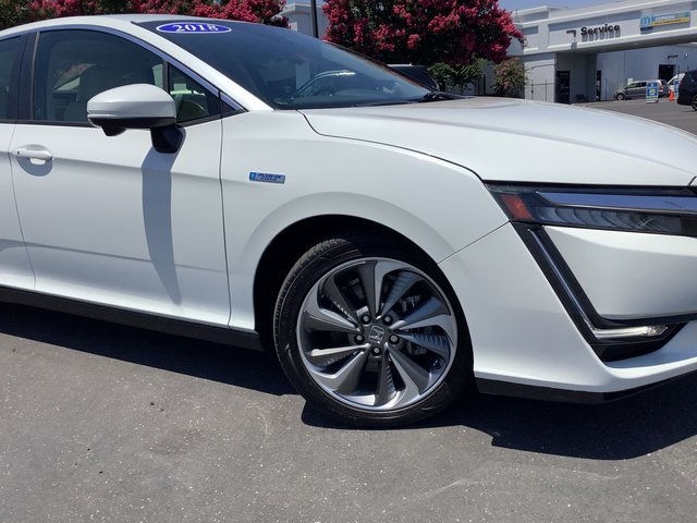 2018 Honda Clarity Plug-In Hybrid Touring photo 3