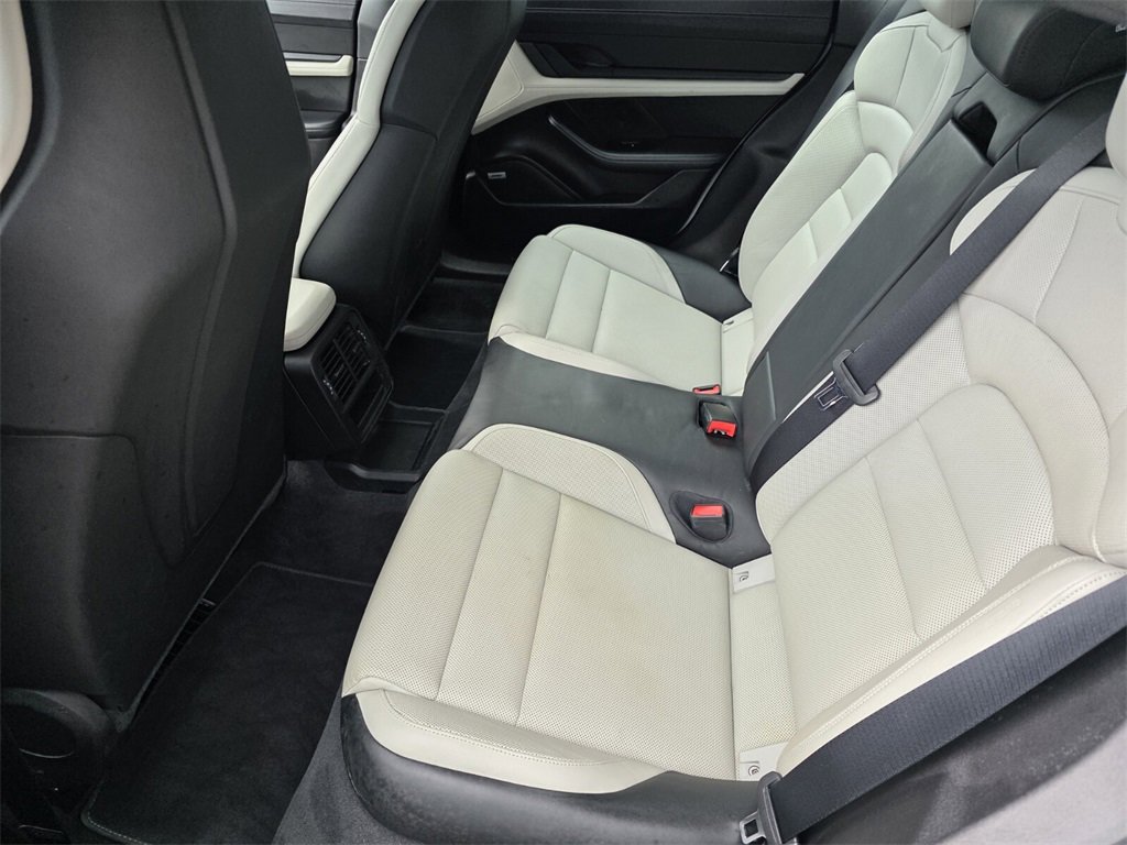 2021 Porsche Taycan Base photo 13