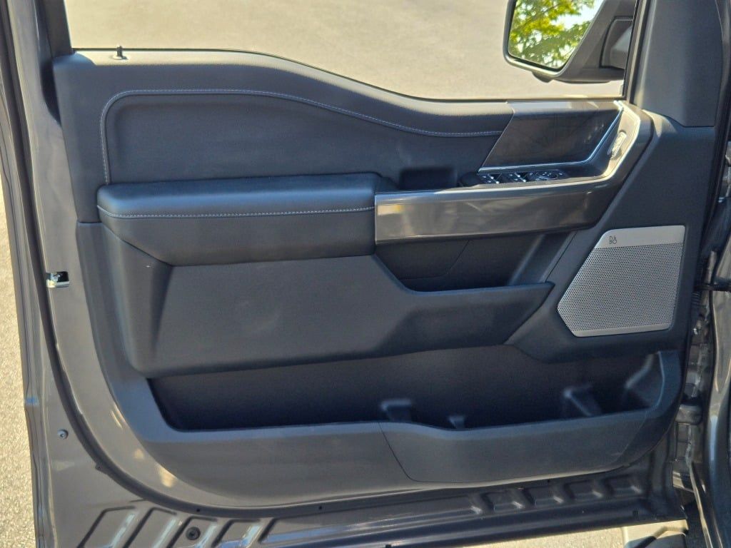 2022 Ford F-150 XLT photo 18