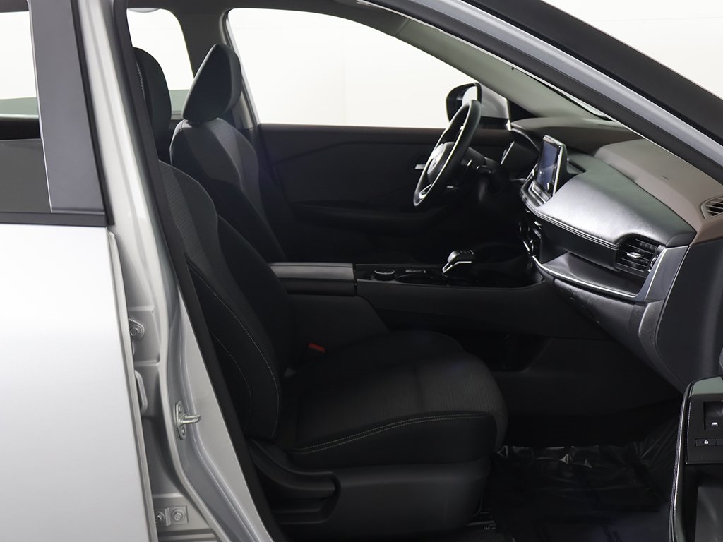 2023 Nissan Rogue SV photo 20