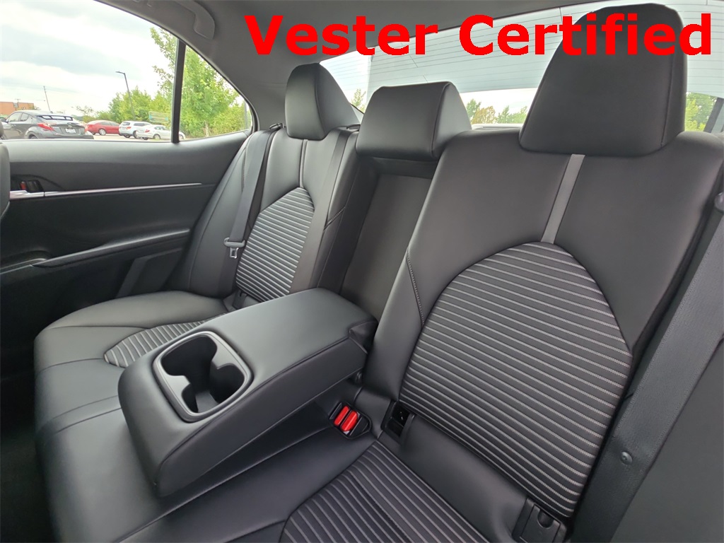 2023 Toyota Camry SE photo 12