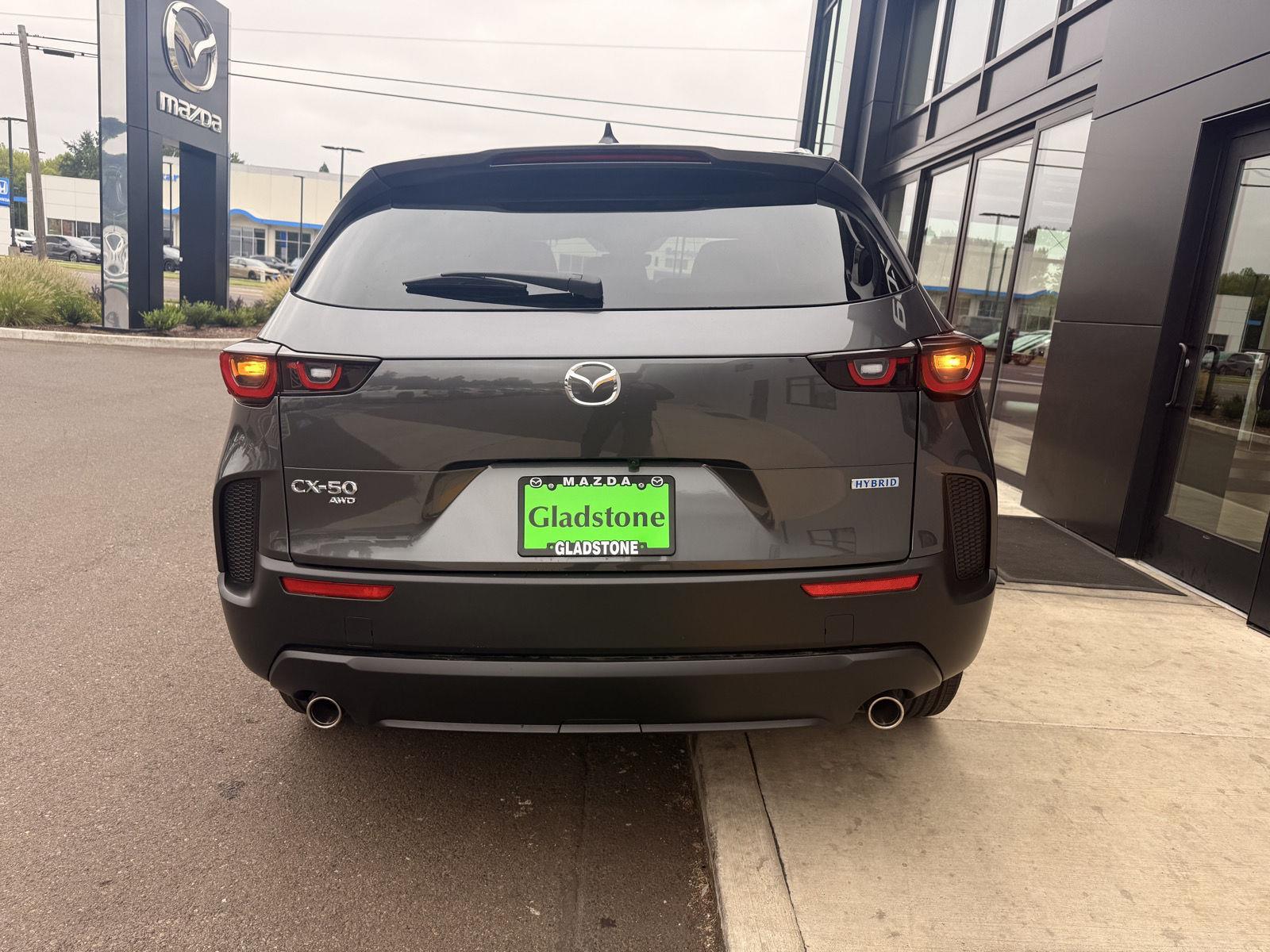 2025 Mazda CX-50 Preferred photo 5