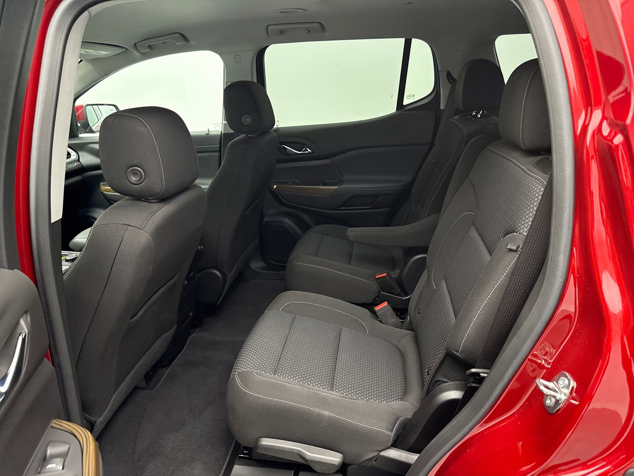 2023 Gmc Acadia SLE photo 13
