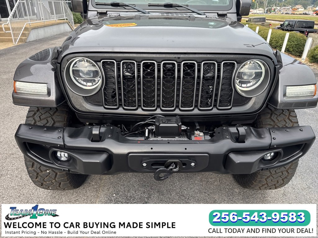 2021 Jeep Wrangler Unlimited Sahara High Altitude photo 37