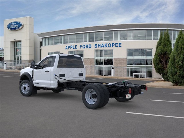 2025 Ford F-550 photo 3