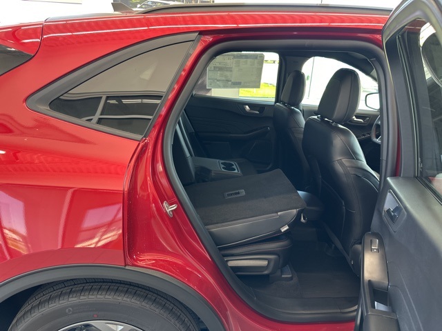2025 Ford Escape ST-Line photo 30