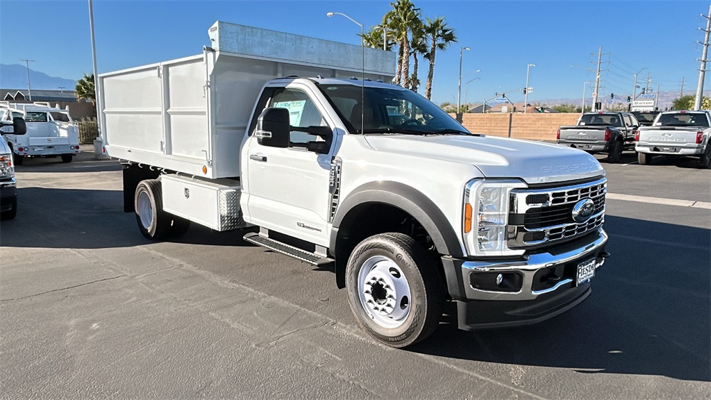 2024 Ford F-450 Super Duty Chassis Cab XL's photo