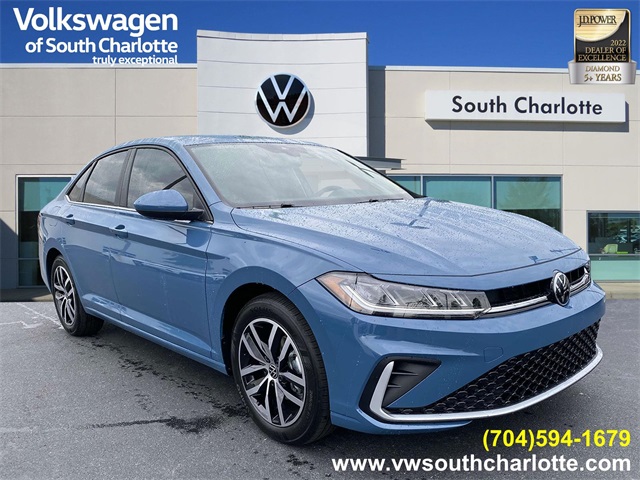 2025 Volkswagen Jetta SE's photo