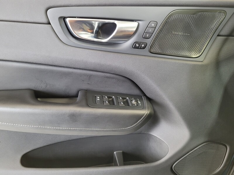 2021 Volvo XC60 T5 Inscription photo 37
