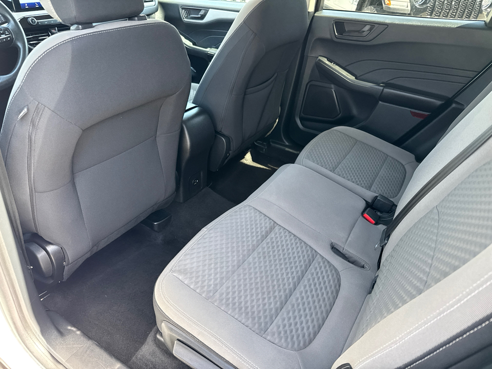 2022 Ford Escape SE photo 18