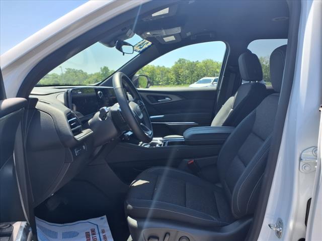 2024 Chevrolet Traverse photo 13
