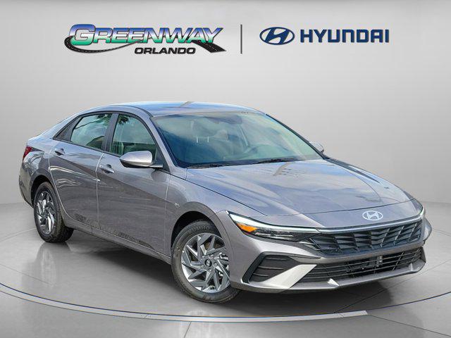 2025 Hyundai Elantra Blue's photo