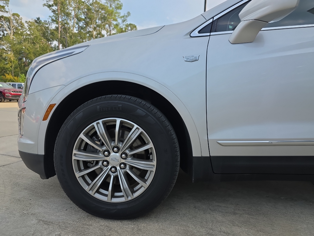 2018 Cadillac XT5 Luxury photo 3