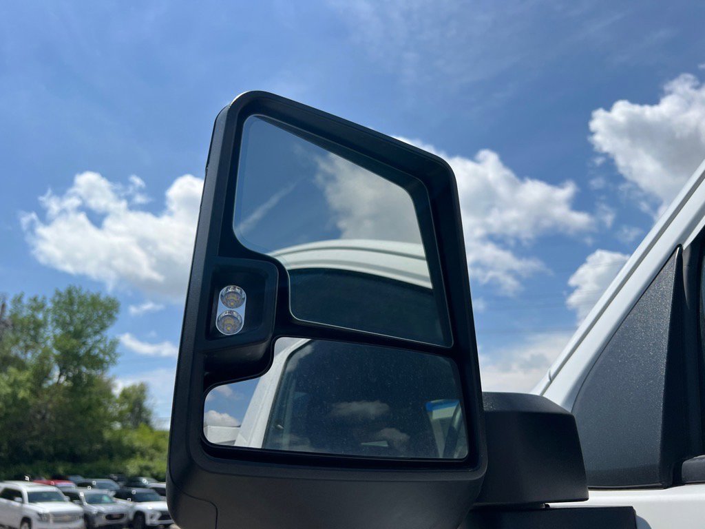 2025 Gmc Sierra 2500 HD Pro photo 3