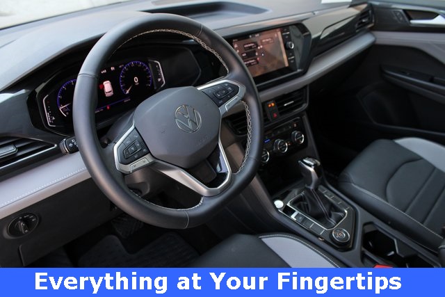 2024 Volkswagen Taos SEL photo 2