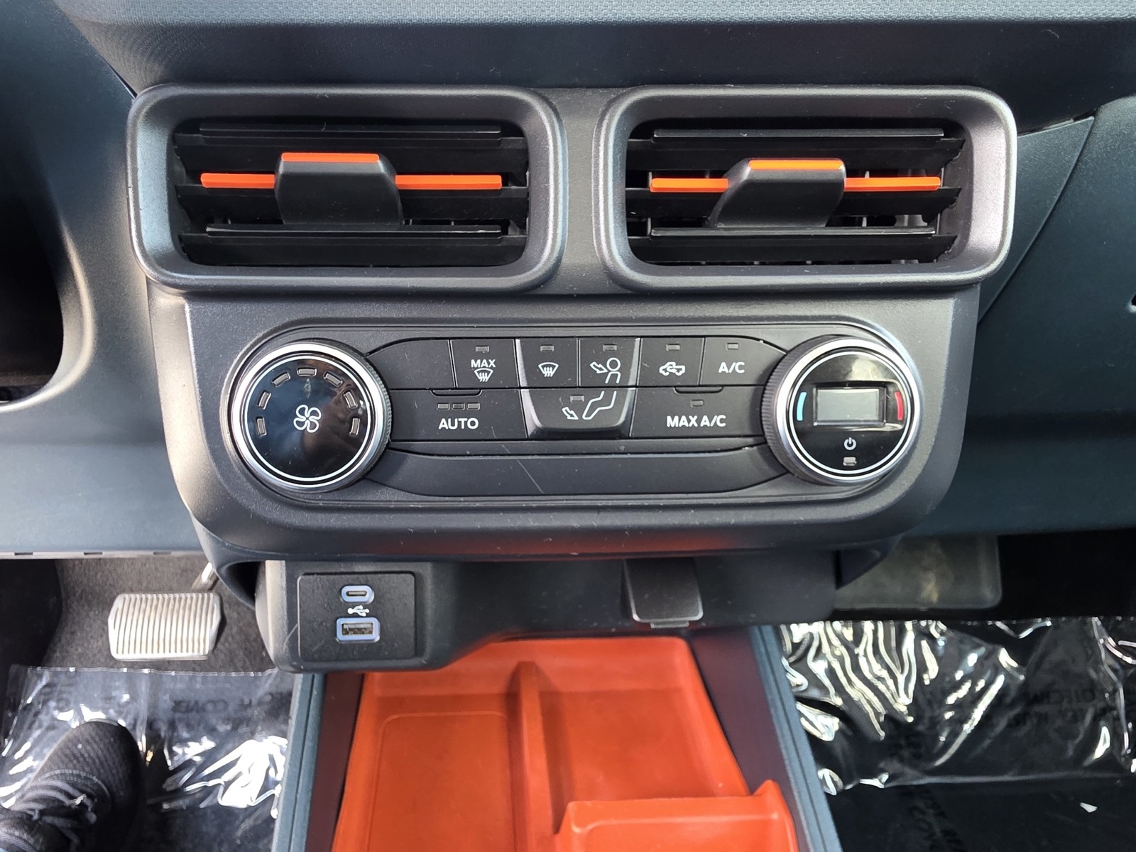 2022 Ford Maverick XLT photo 23