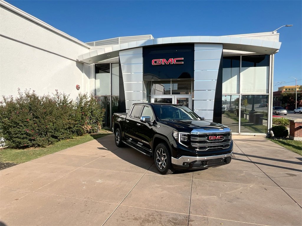 2026 GMC Sierra 1500 SLT's photo