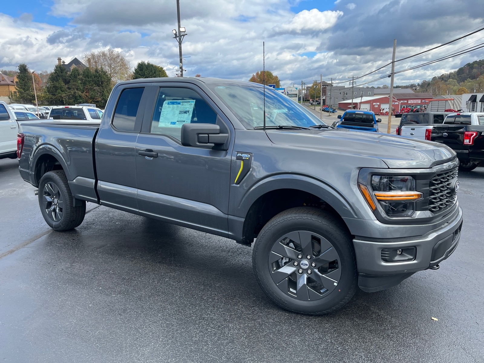 2025 Ford F-150 STX's photo