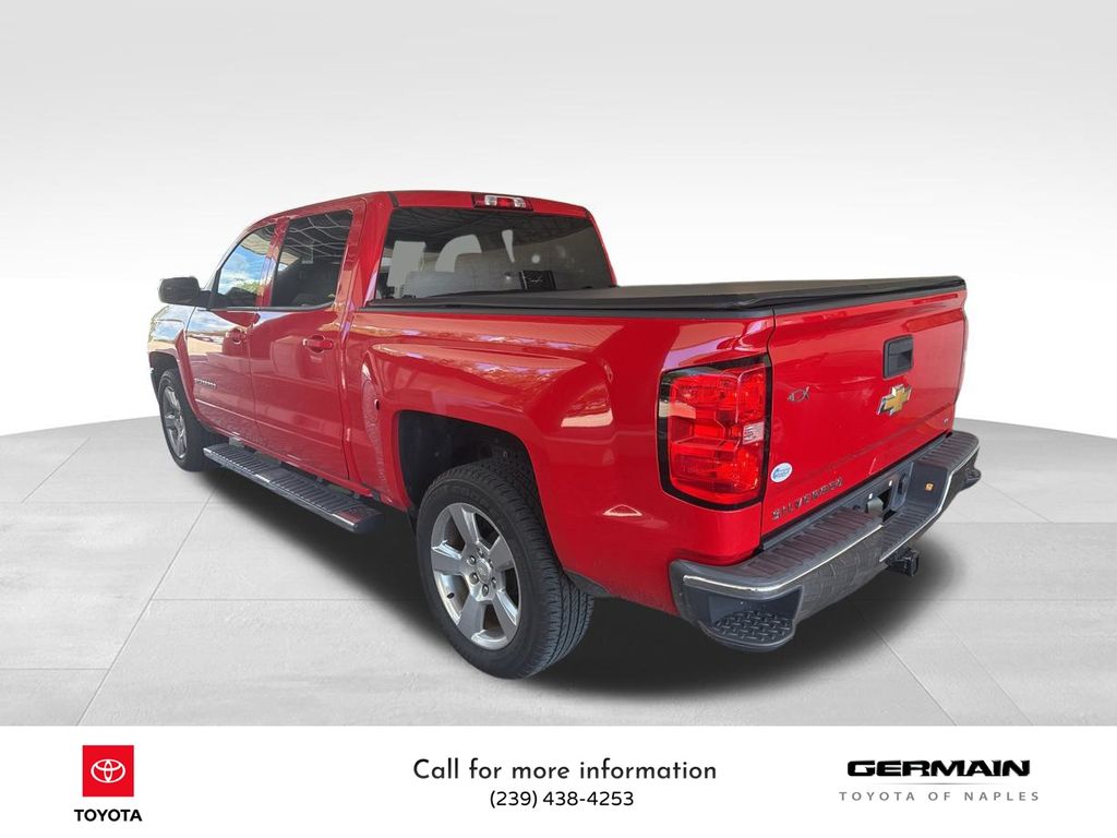 2018 Chevrolet Silverado 1500 LT photo 3