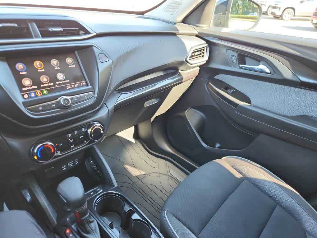 2023 Chevrolet Trailblazer LT photo 17