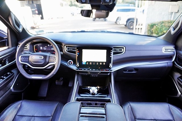 Used 2023 Black Jeep Base image 18