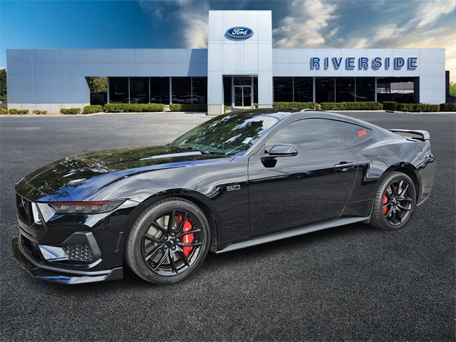2024 Ford Mustang GT photo 3