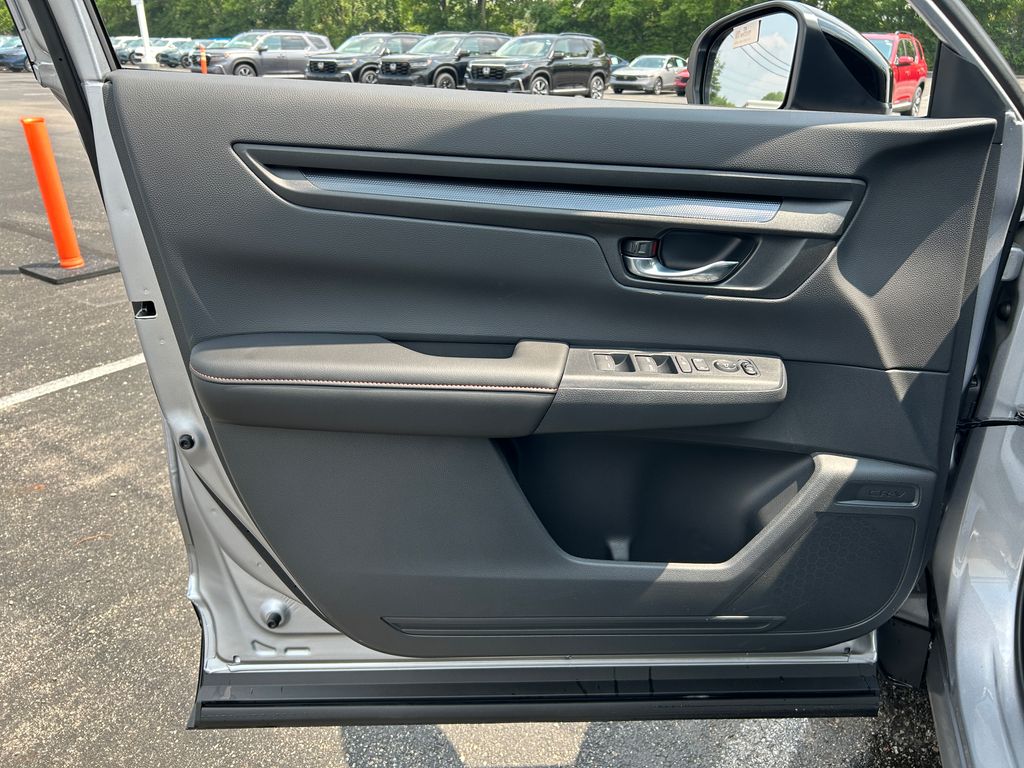 2026 Honda CR-V Hybrid Sport photo 16