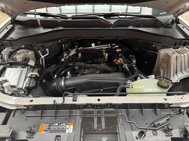 2025 Ford Explorer photo 28