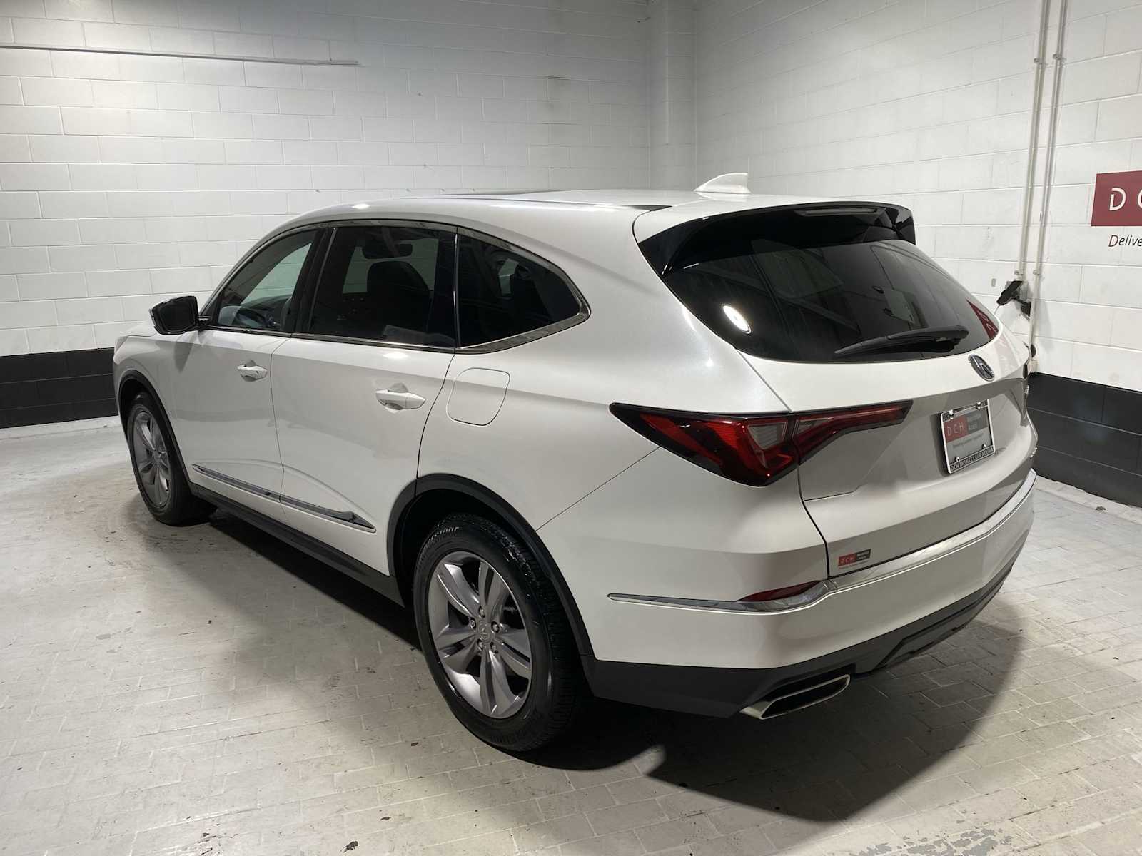 2023 Acura MDX SH-AWD photo 4