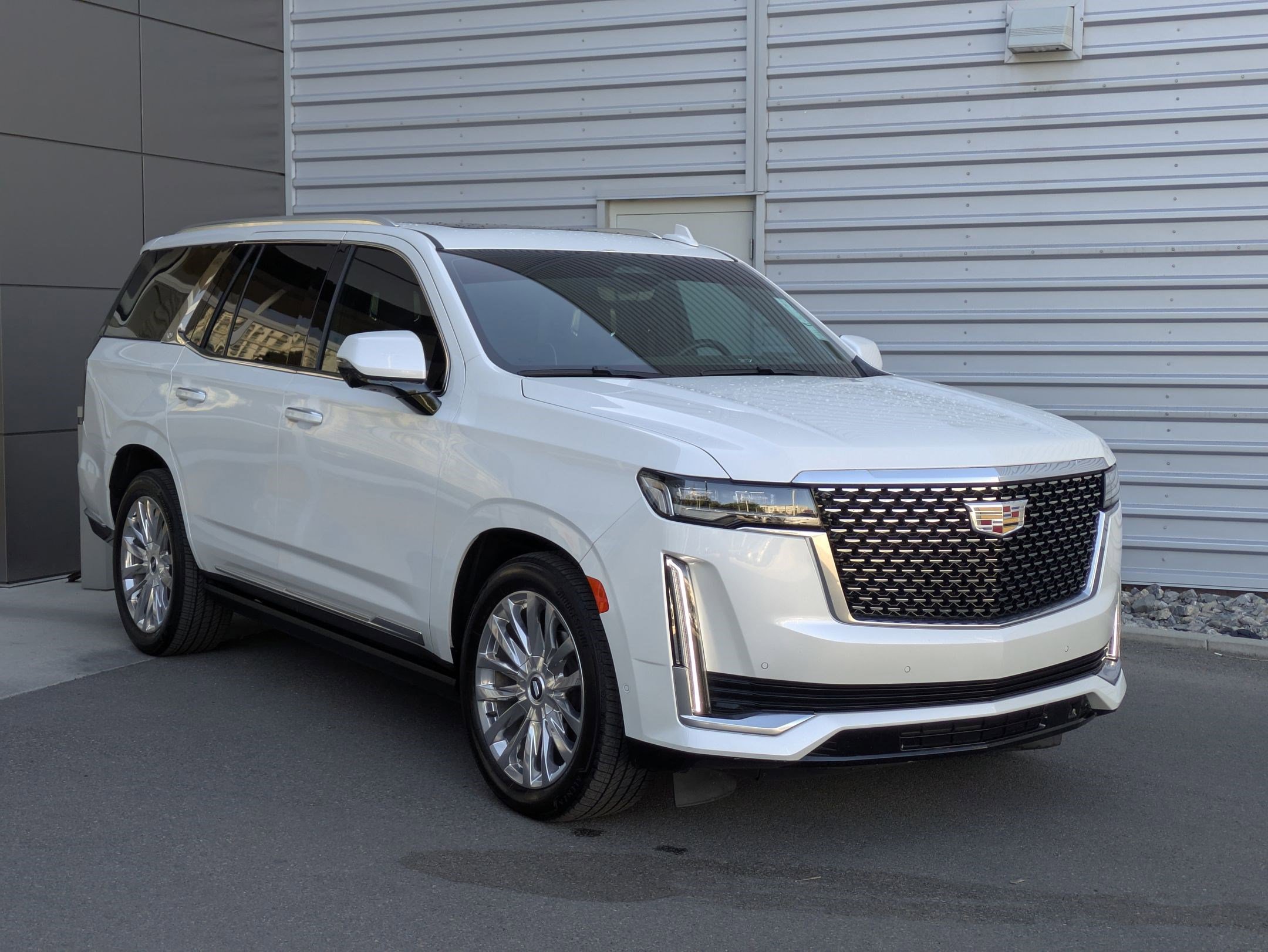 2024 Cadillac Escalade Premium Luxury photo 7