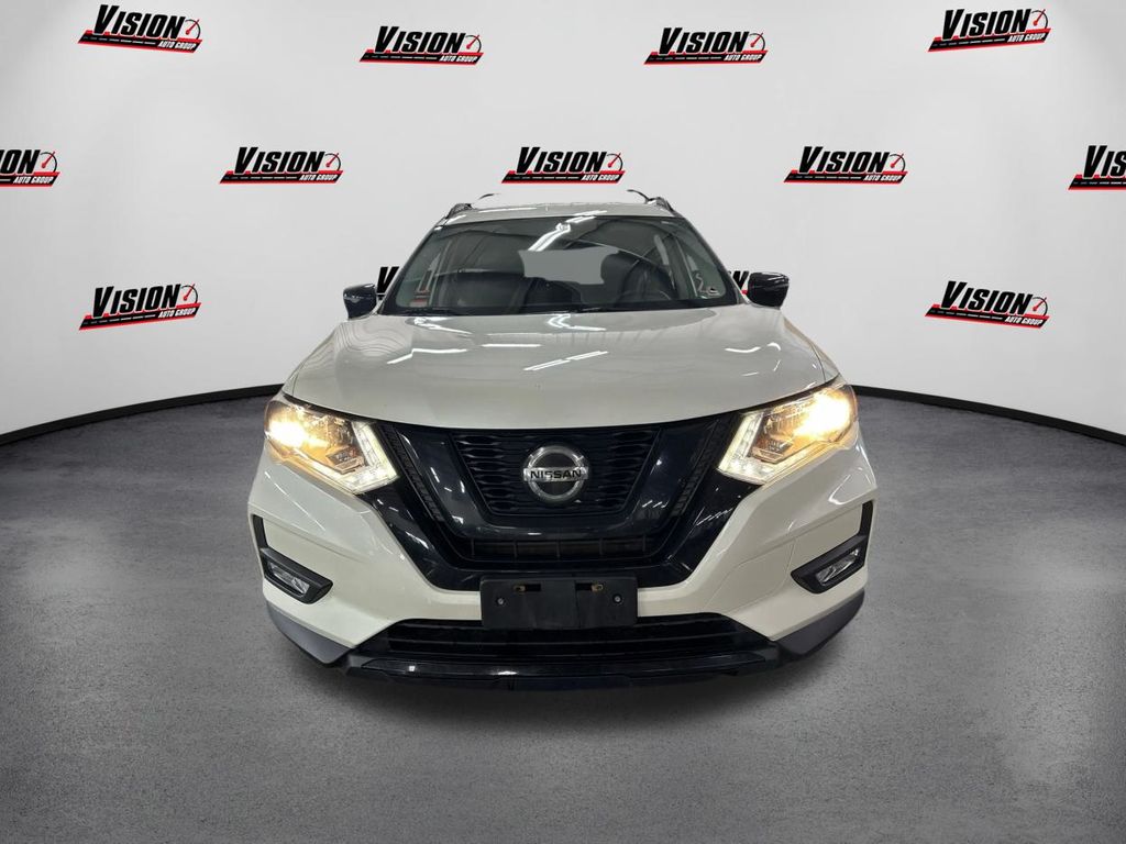 Used 2018 Nissan Rogue SV with VIN 5N1AT2MV6JC745862 for sale in Canandaigua, NY