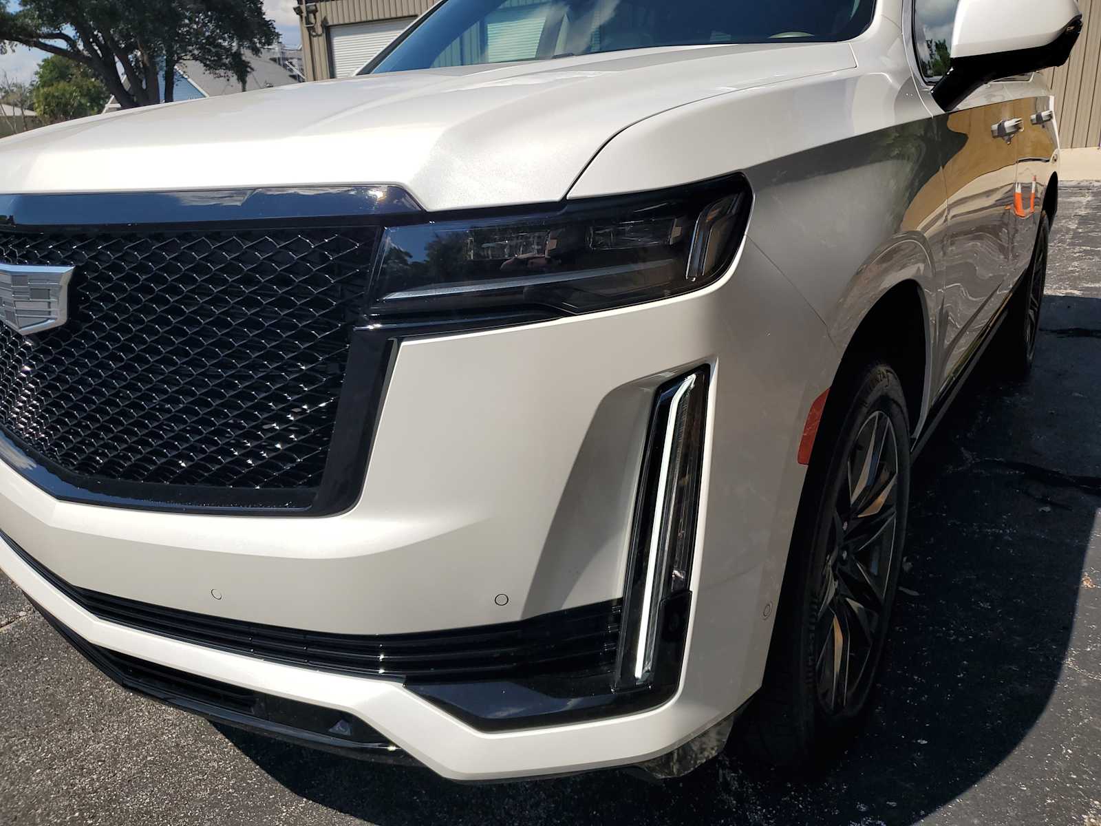2024 Cadillac Escalade Sport Platinum photo 3