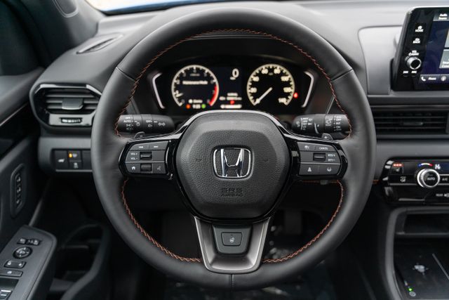 2025 Honda Pilot TrailSport photo 13