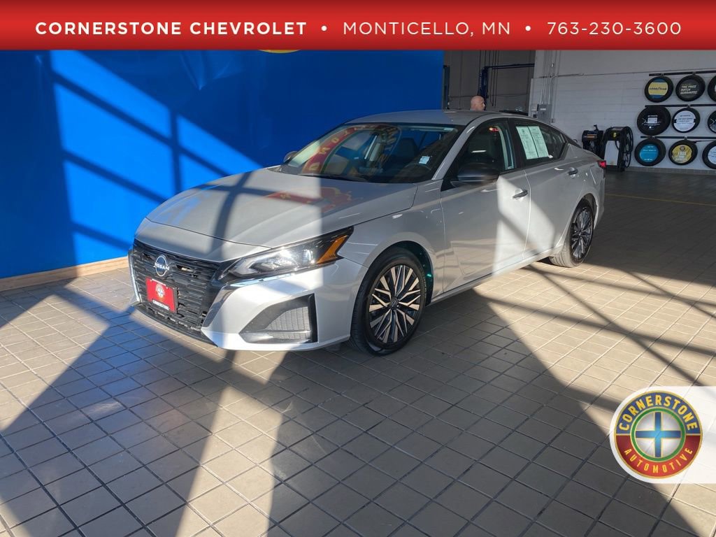 2024 Nissan Altima SV