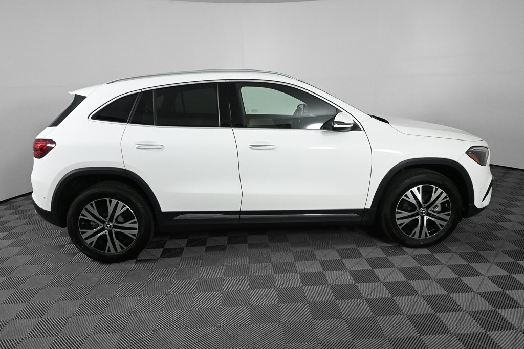 2025 Mercedes Benz GLA 250 photo 25