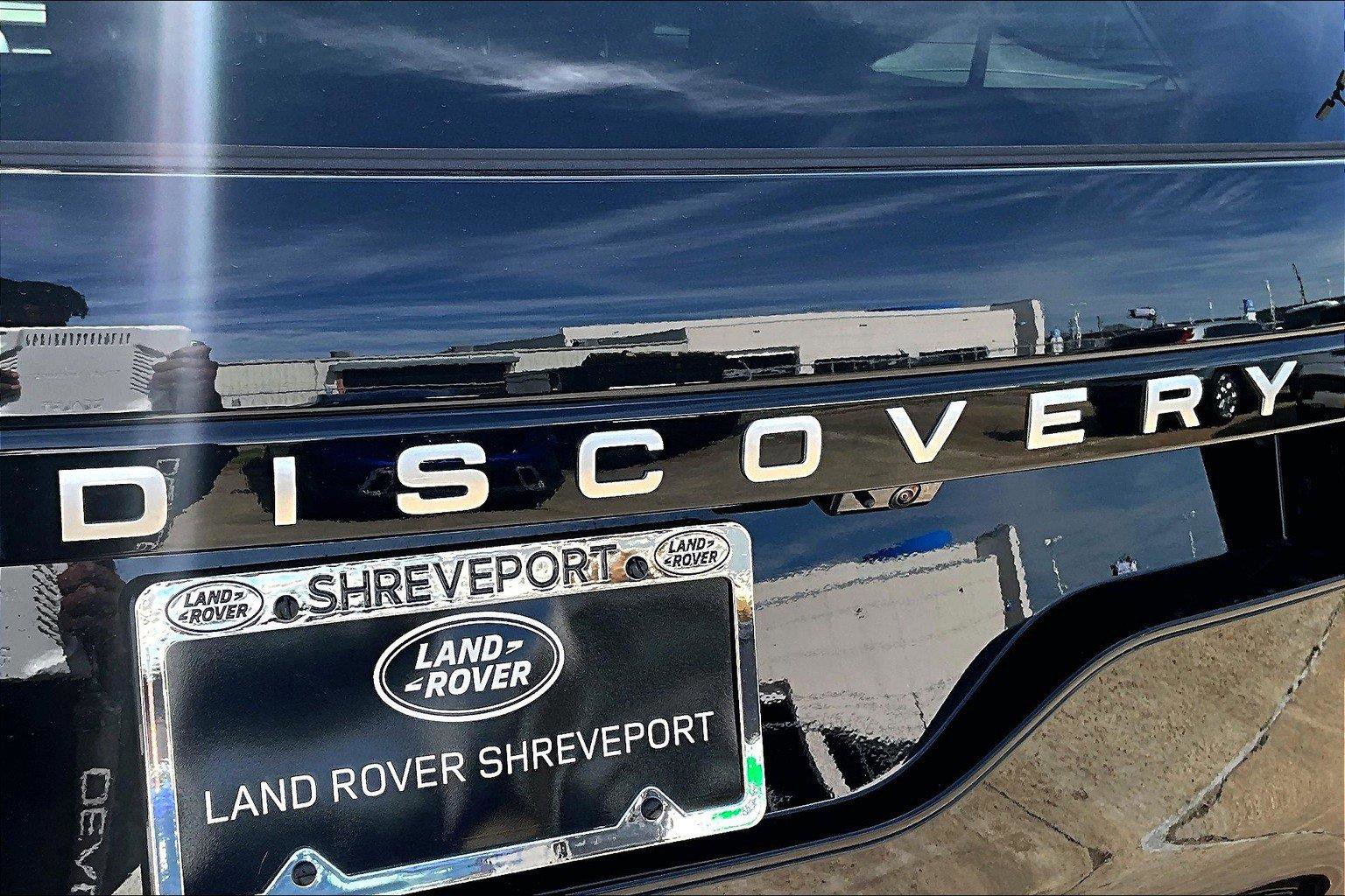 2025 Land Rover Discovery S photo 15