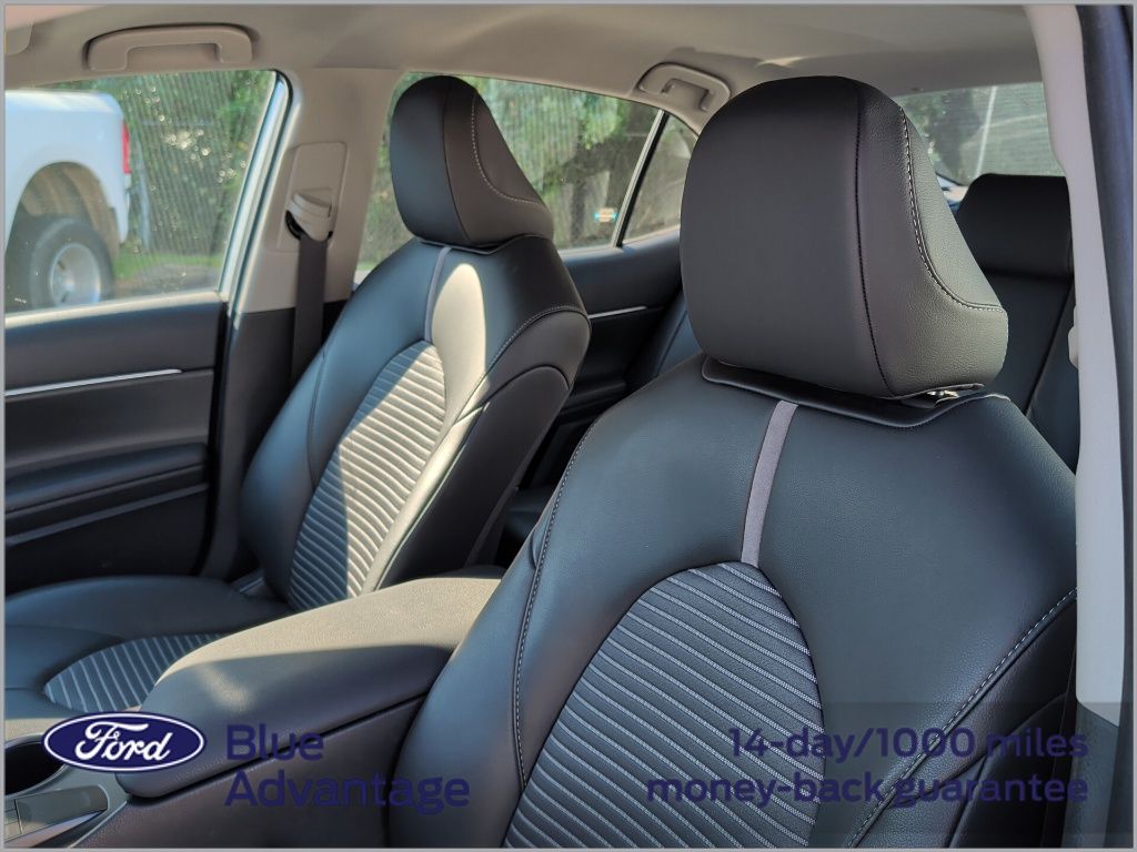 2024 Toyota Camry SE photo 3