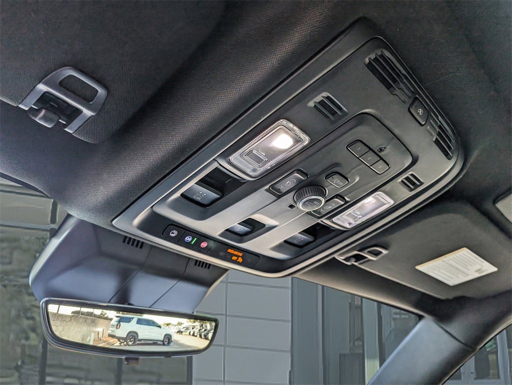 2023 Cadillac Escalade Premium Luxury photo 34