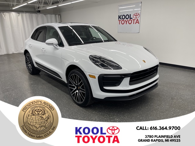 2022 Porsche Macan