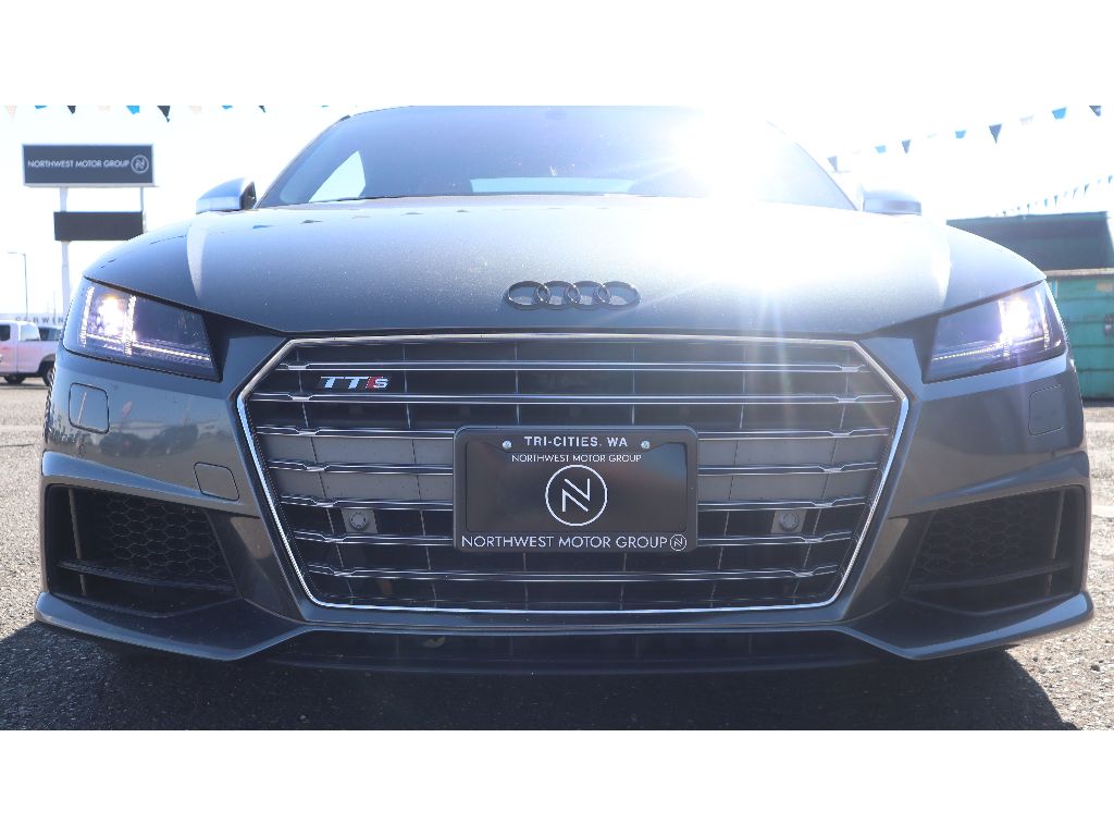 2017 Audi TTS photo 24