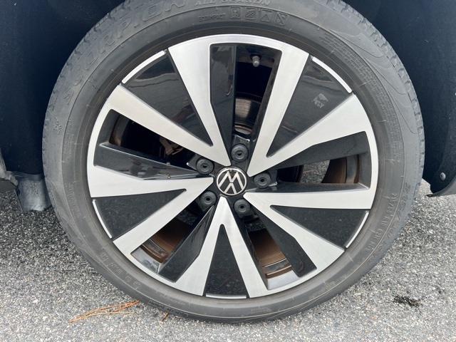 2022 Volkswagen Taos SE photo 8