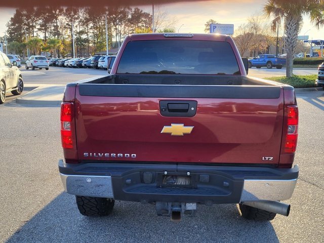2014 Chevrolet Silverado 2500HD LTZ photo 3