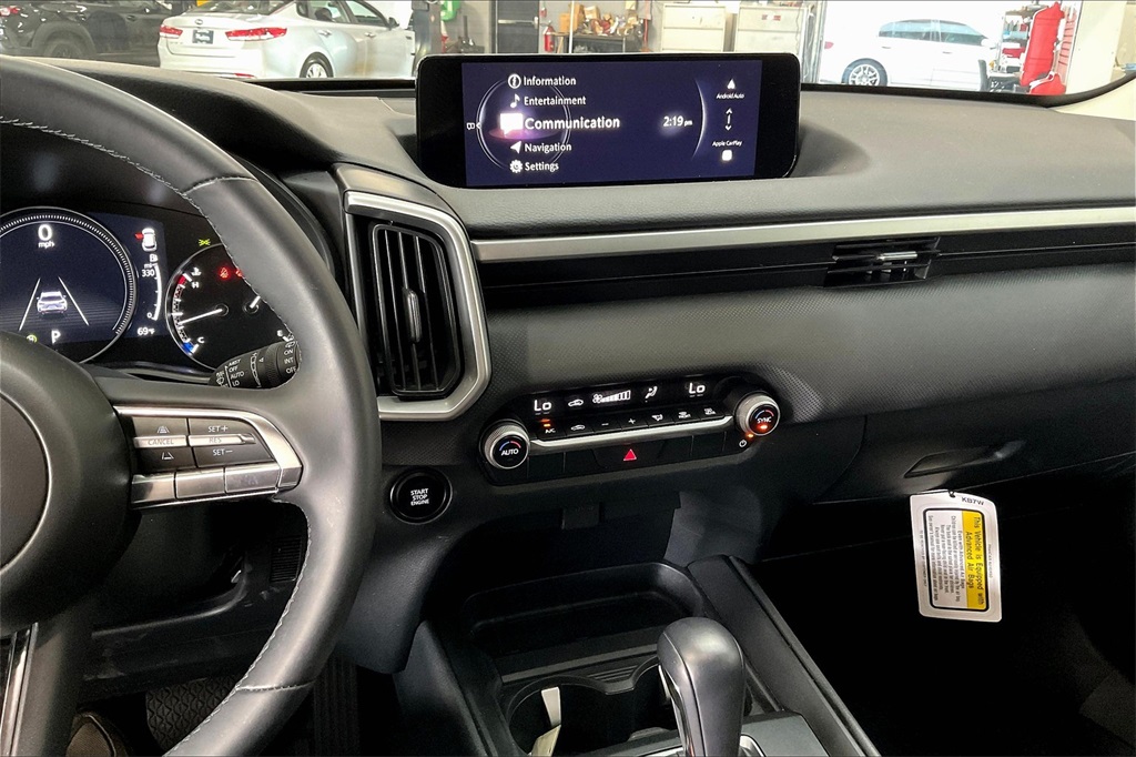 2025 Mazda CX-50 2.5 Select photo 4