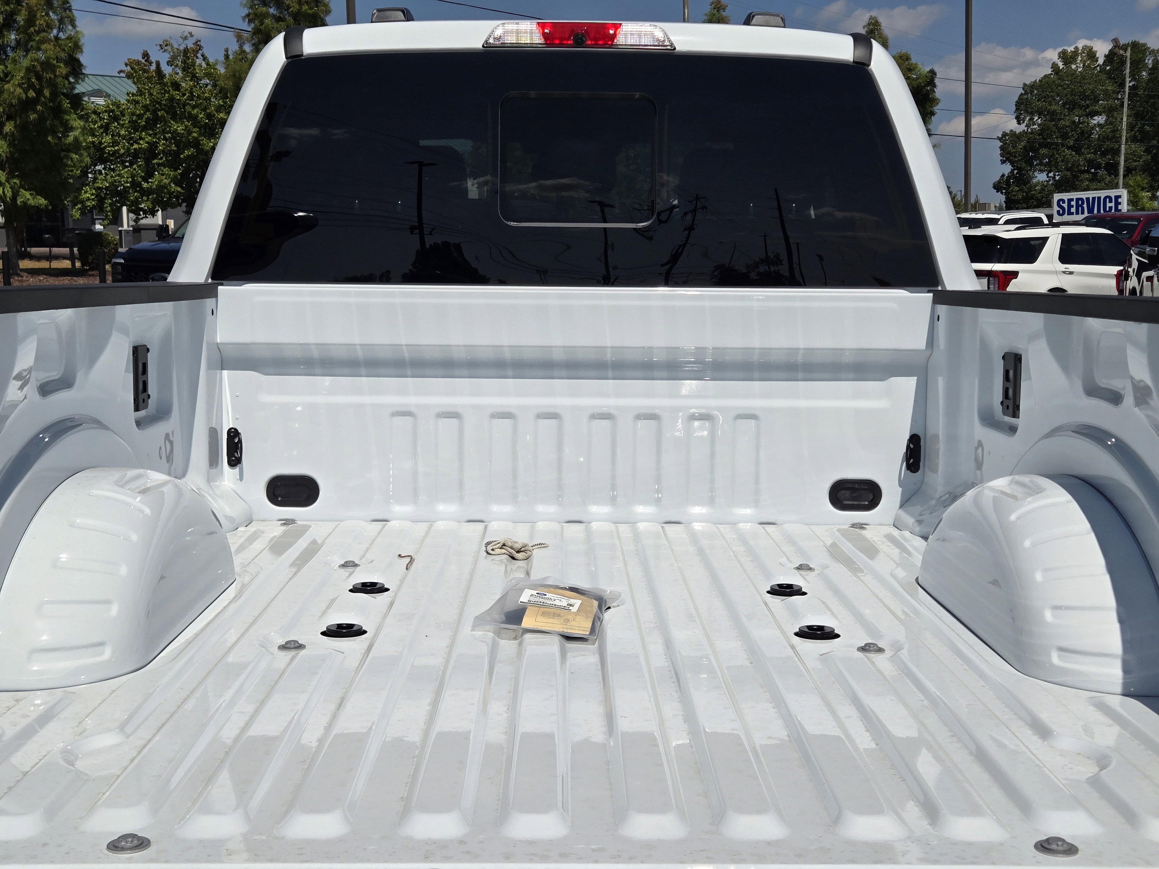 2026 Ford F-350 Lariat photo 3