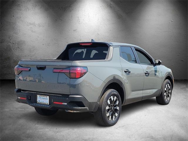 2025 Hyundai Santa Cruz SE photo 3