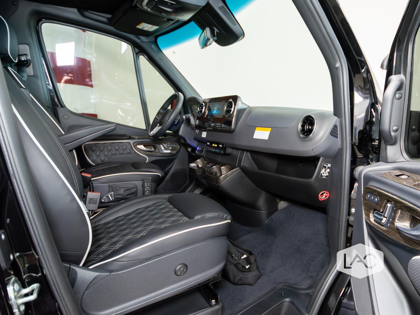 2024 Mercedes Benz Sprinter 3500 photo 24